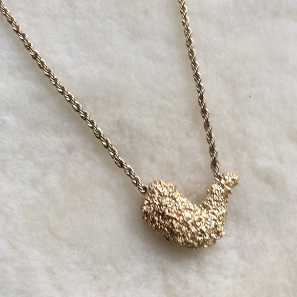 CARDI B.Fried chicken wing necklace, new gold tone - Picture 3 of 8
